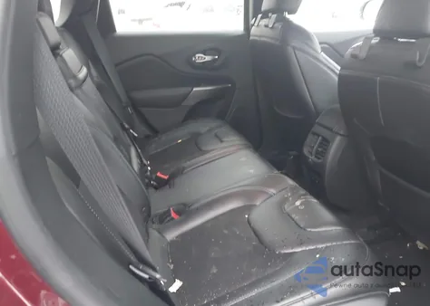 2019 Jeep Cherokee Latitude Plus 4X4 z USA, uszkodzony, nr VIN 1C4PJMLB1KD272049